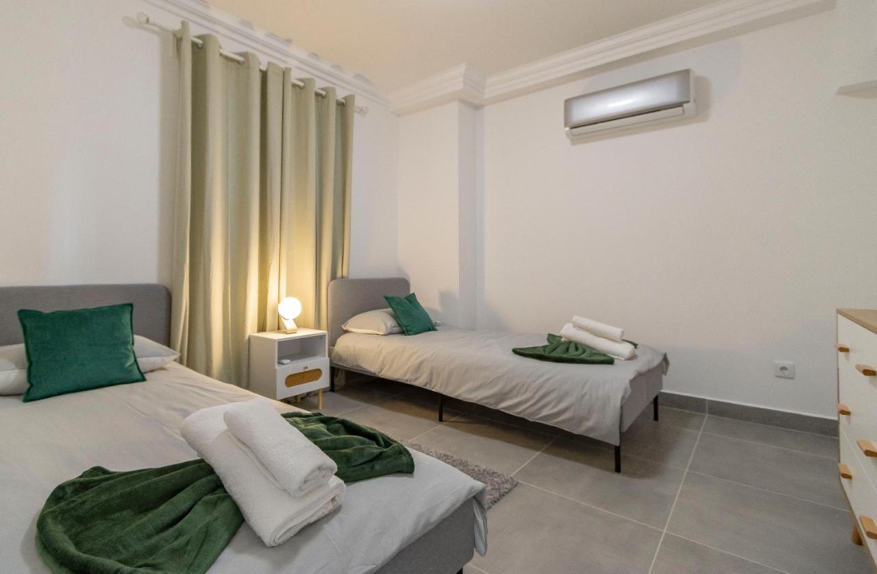 3 Minutes To The Beach, 2 Bedroom Amazing Apt With Balcony, Bbq Grill And Pool Sagres Zewnętrze zdjęcie
